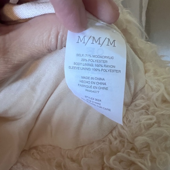 Cabi furry jacket cream color size Medium - Picture 8 of 14